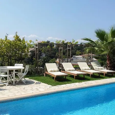 Villa Oasis Vue Avec 4 Piscine Jardin